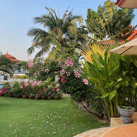 Villa Bougainvillea HHQ Exteriör bild