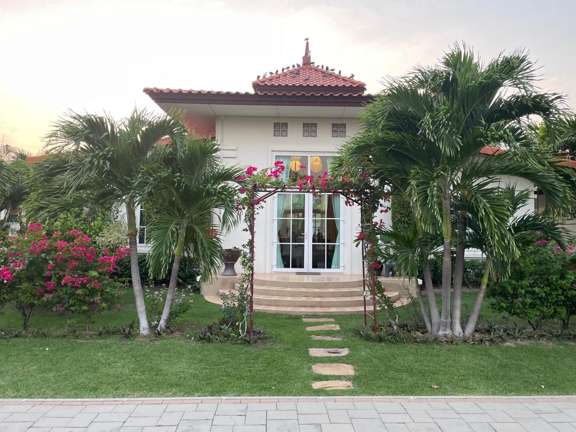 Villa Bougainvillea HHQ Exteriör bild