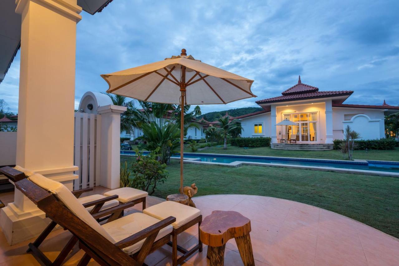 Villa Bougainvillea HHQ Exteriör bild